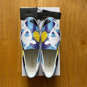 Versace slip on snakes. Multicolor